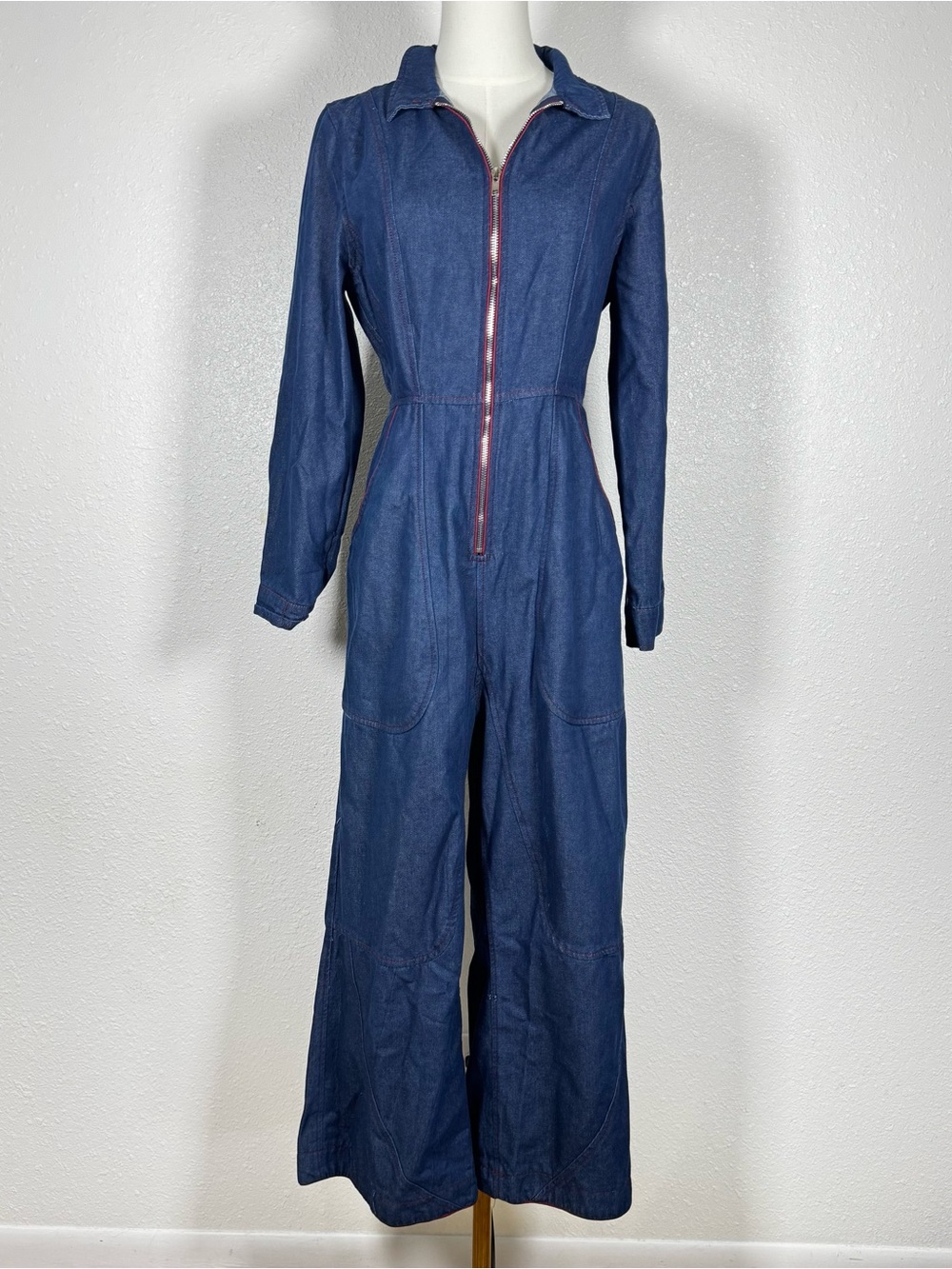70’s style Dark Wash Denim Jumpsuit Zip Front Wide Leg Flare Coveralls Small⁠
